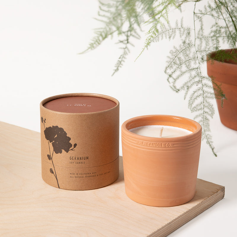 Geranium– Large Terra Candle